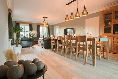 Ländliches Ferienhaus mit Whirlwanne in...