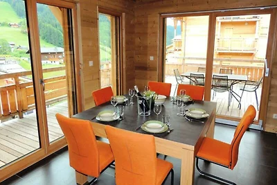 Chalet in Les Gets mit Bergblick
