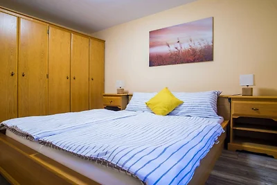Luce Hilltop Cozy Apartment - Two Bedroom...