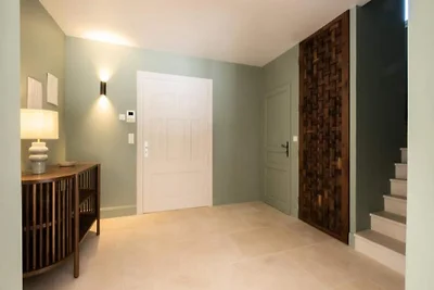 Villa in Roquefort mit Infinity-Pool