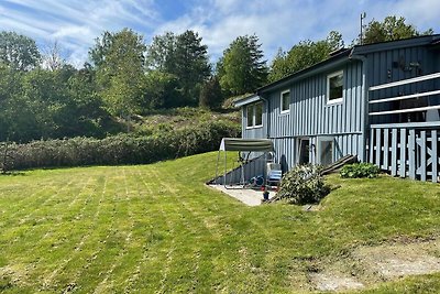 4 person holiday home in KLÖVEDAL