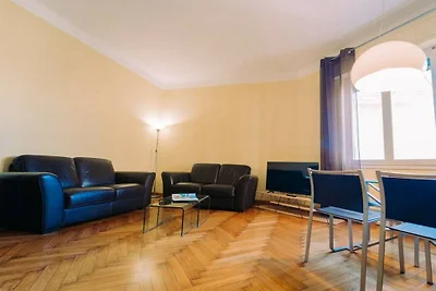 Elegant Apartment in the Center