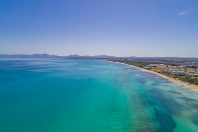 Tor am Strand in Playa de Muro
