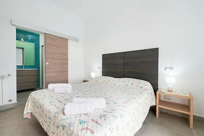 Bellissima villa con terrazza vicino alla...
