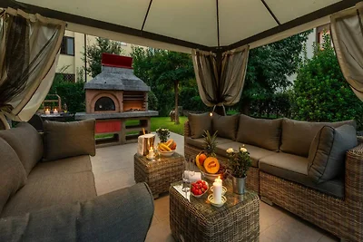 Villa in Lucca bij Porta San Pietro