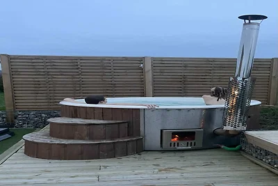 Neues Haus mit Swimmingpool