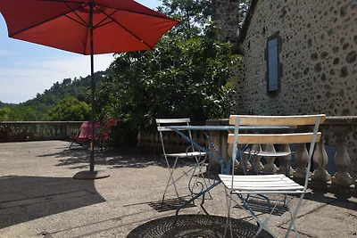 Ruhiges Ferienhaus mit Pool in der Ardèche