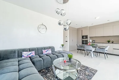 Luxe appartement met 3 slaapkamers en zwembad