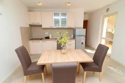 Apartments Seafront Silence - One Bedroom Apa...