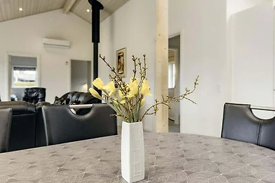 8 Personen Ferienhaus in Væggerløse-By Traum