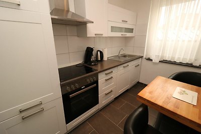 Zentrales Apartment in Messenähe