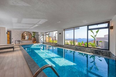 Magnifica villa a Kalkan con sauna