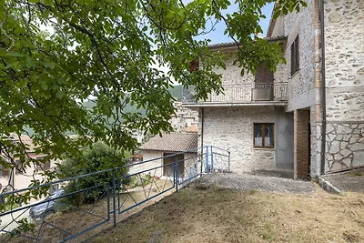 Invitante appartamento in Umbria con giardino