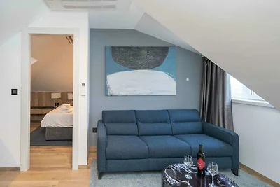 Apartments Villa Royale - One Bedroom Apartme...