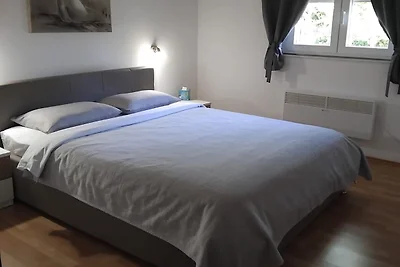 Holiday Home Višnja - Two Bedroom Holiday Hom...