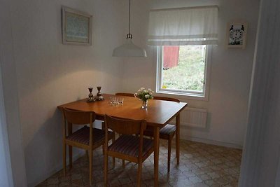 6 person holiday home in MARIEFRED
