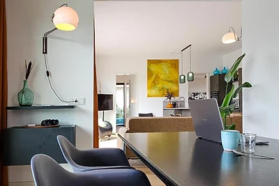Luxusvilla mit Veranda-Bildschirm SUPs und...