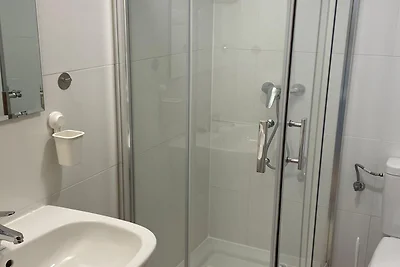 Modernes Apartment im Golfresort mit Pool