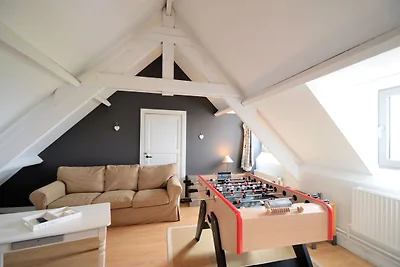 Stenen bungalow in Gerin met een terras