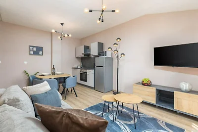Modernes Apartment mit einem Schlafzimmer in...