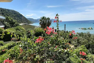 Appartamento vista mare con balcone/terrazzo