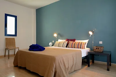 Modernes Apartment in Arrecife mit Terrasse