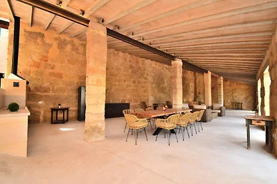 Haus in Llubá mit entspannendem Außenbereich