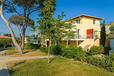 Schöne Wohnung mit Terrasse und Meerblick