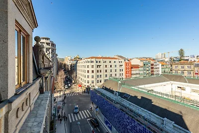 Charmante Wohnung mit Balkon in Porto