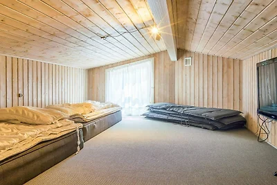 12 Personen Ferienhaus in Nexø