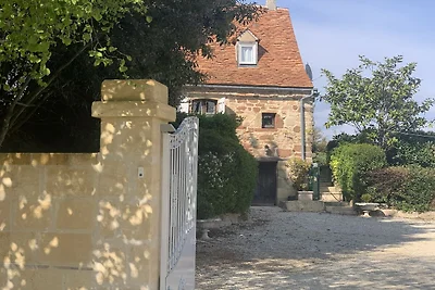 Hütte in Badefols-d'Ans mit Pool