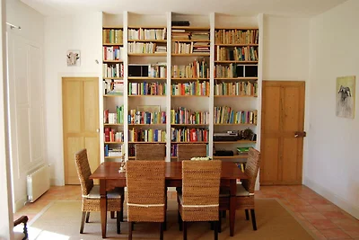 Zeer mooi appartement met zwembad in de...