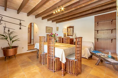 Traditioneller Charme mit privatem Pool