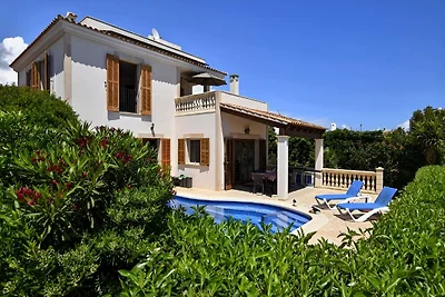 Villa in Santanyí mit Pool und Grill