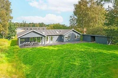 14 Personen Ferienhaus in Grenaa-By Traum