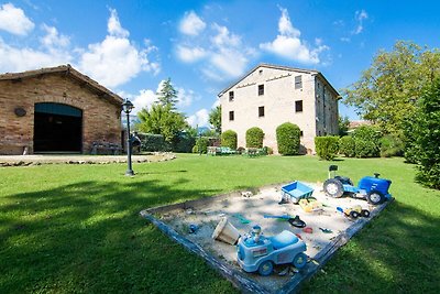 Magnifica casa di vacanza con 2 piscine...