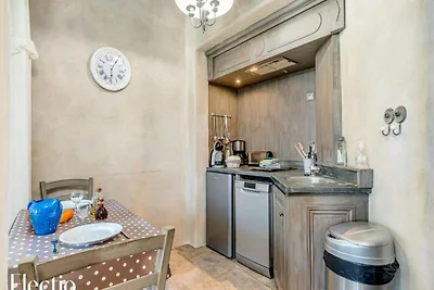 Apartment in Oppède mit beheiztem Pool