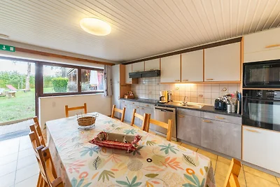 Ferienhaus in Montleban mit Sauna