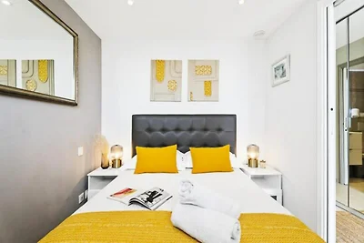 Modernes 2-Zimmer-Apartment mit Terrasse im S...