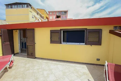 Vista mare, ampio terrazzo e aria...