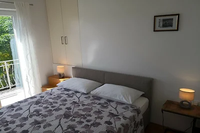 Schönes Haus mit privater Terrasse und Grill
