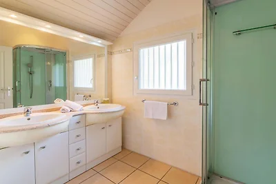 Villa für 8 Personen mit Swimmingpool