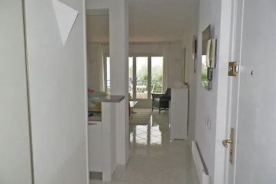 Modernes Appartement in Antibes mit eigener...