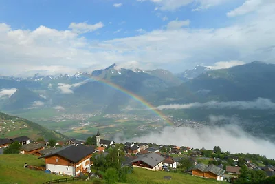 Freundliche Wohnung mit Bergblick