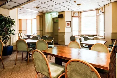 Superior Family Of 5 Room