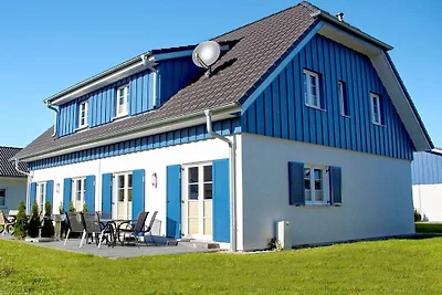 Ferienhaus in Altefähr mit Schwimmbecken
