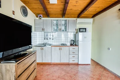 Ferienhaus in Tribanj Kru?ica
