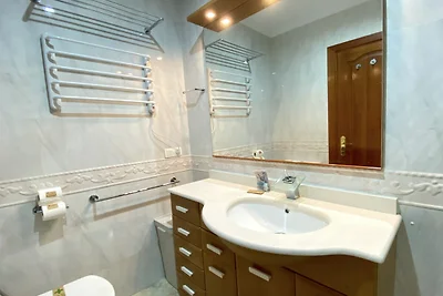 Wohnung in Nerja mit Garten und Poolblick