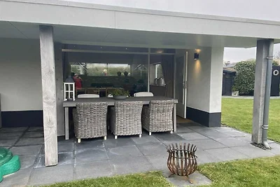 Schöner Ferienbungalow mit Garten