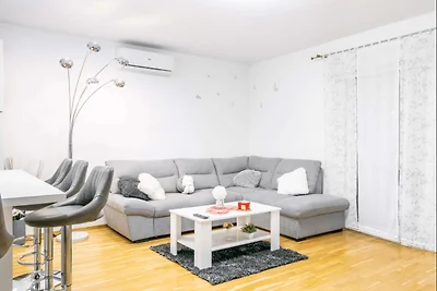 Holiday Home Dom & San - Two Bedroom Holiday ...